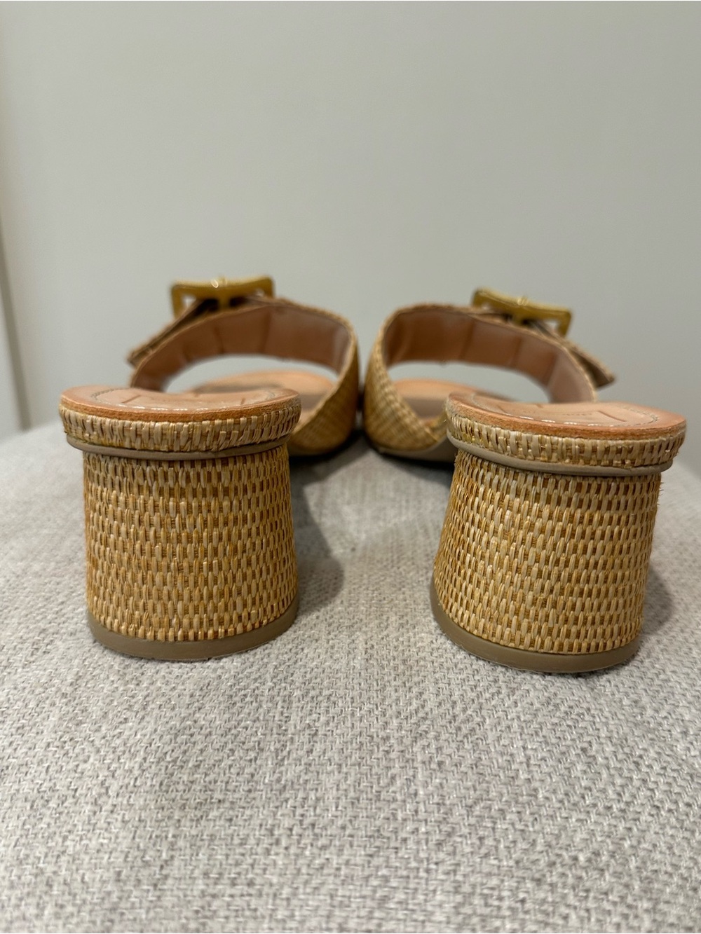 Dolce Vita size 8 Wide raffia slides with faux bamboo buckle detail - Picture 6 of 10